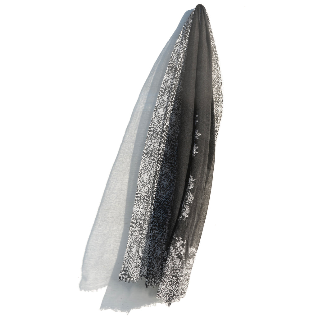 Black / Ivory