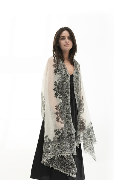 Ivory / Black